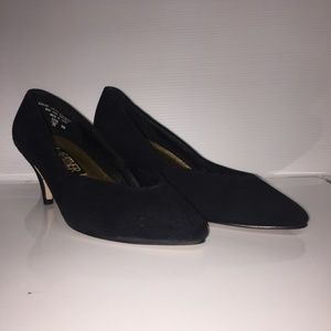 Leather Collection size 9W black suede 3" heels